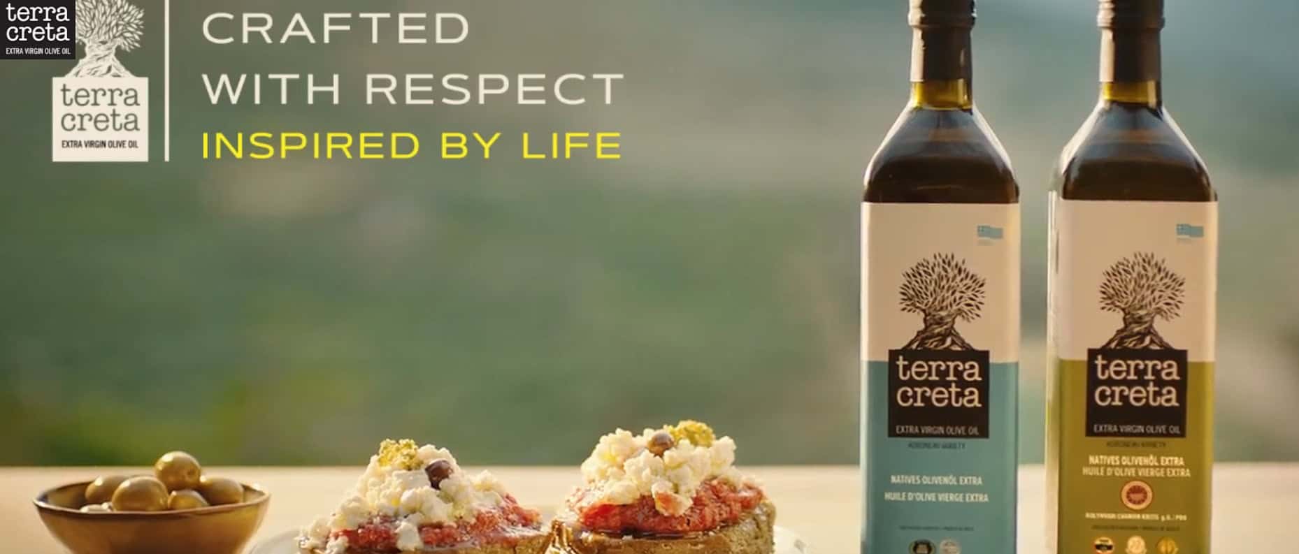 Čo je PDO olivový olej? Rozdiel medzi BIO, PDO, Grand Cru a Platinum 3 Plnička extra panenského olivového oleja Terra Creta